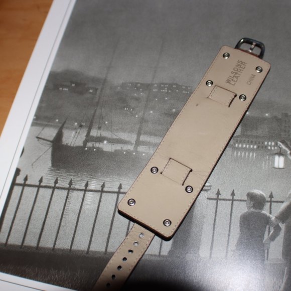 Wilson's Leather Cuff Watch - Picture 4 of 7